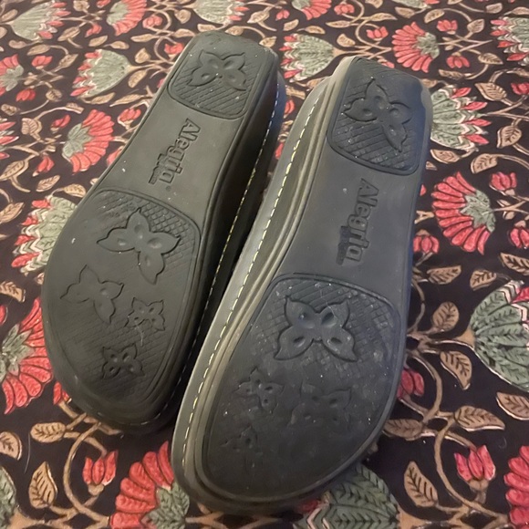 Alegria Lace Up Shoe - Picture 4 of 4